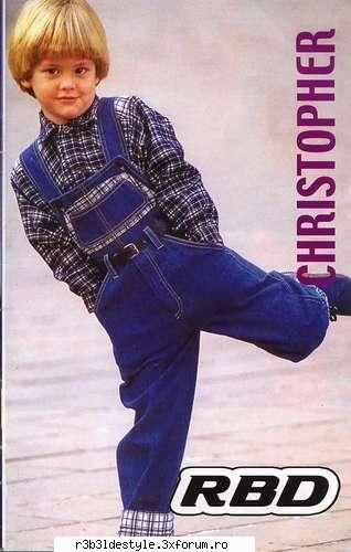 *baby Christopher* - era asa dagutz knd era mic, pun yo ktv poze si - *Christopher*