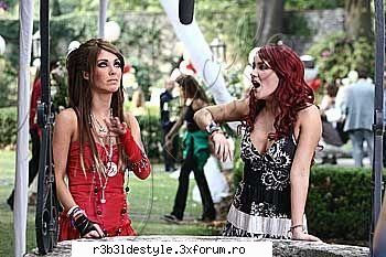 *ultimul episod :( * - dul si anny imi place rokia lui dul :X:X:X:X desi - *La familia*